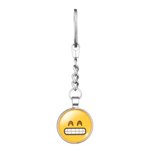 en emoji sleutelhanger met een ondeugende grijns die een speelse twist aan je sleutelbos geeft. Voeg wat humor en karakter toe aan je dagelijkse essentials met deze charmante accessoire